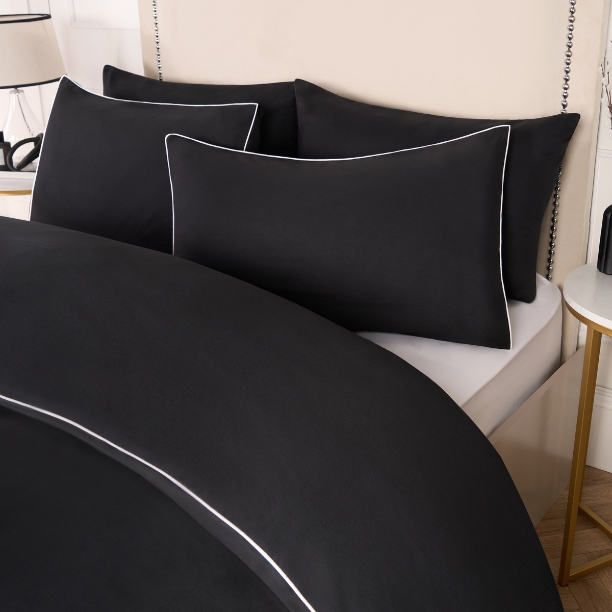 OHS Piped Edge Duvet Set, White/Black - King>