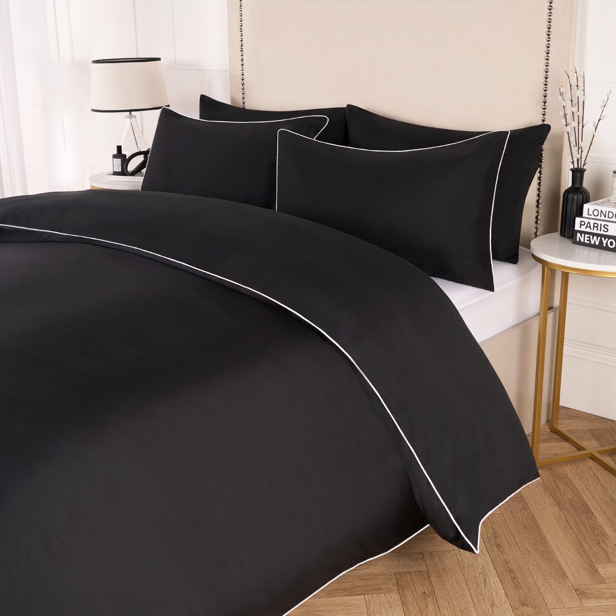 OHS Piped Edge Duvet Set, White/Black - King>