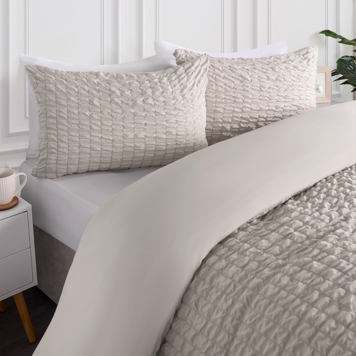 OHS Geometric Seersucker Duvet Set, Natural - King>