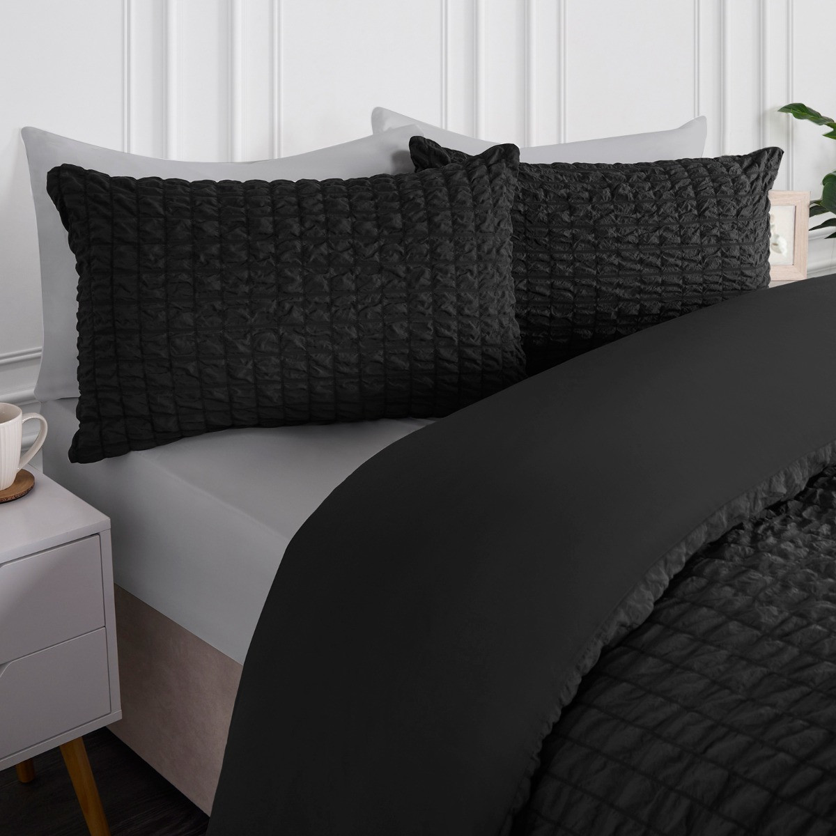 OHS Geometric Seersucker Duvet Set - Black>