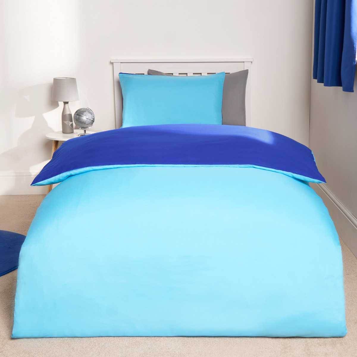 Brentfords Reversible Duvet Cover Set - Blue/Pale Blue>