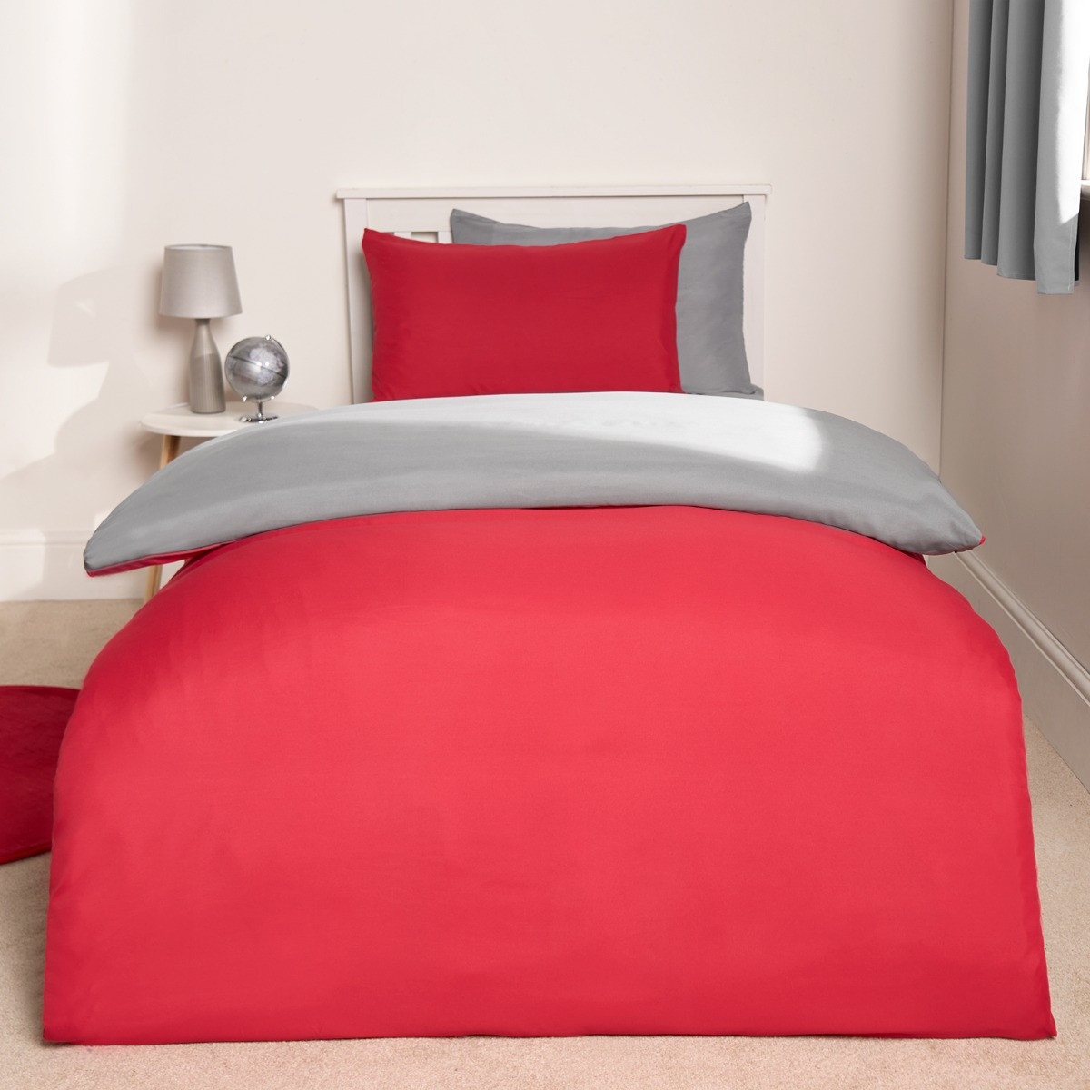 Brentfords Reversible Duvet Cover Set - Red/Grey>