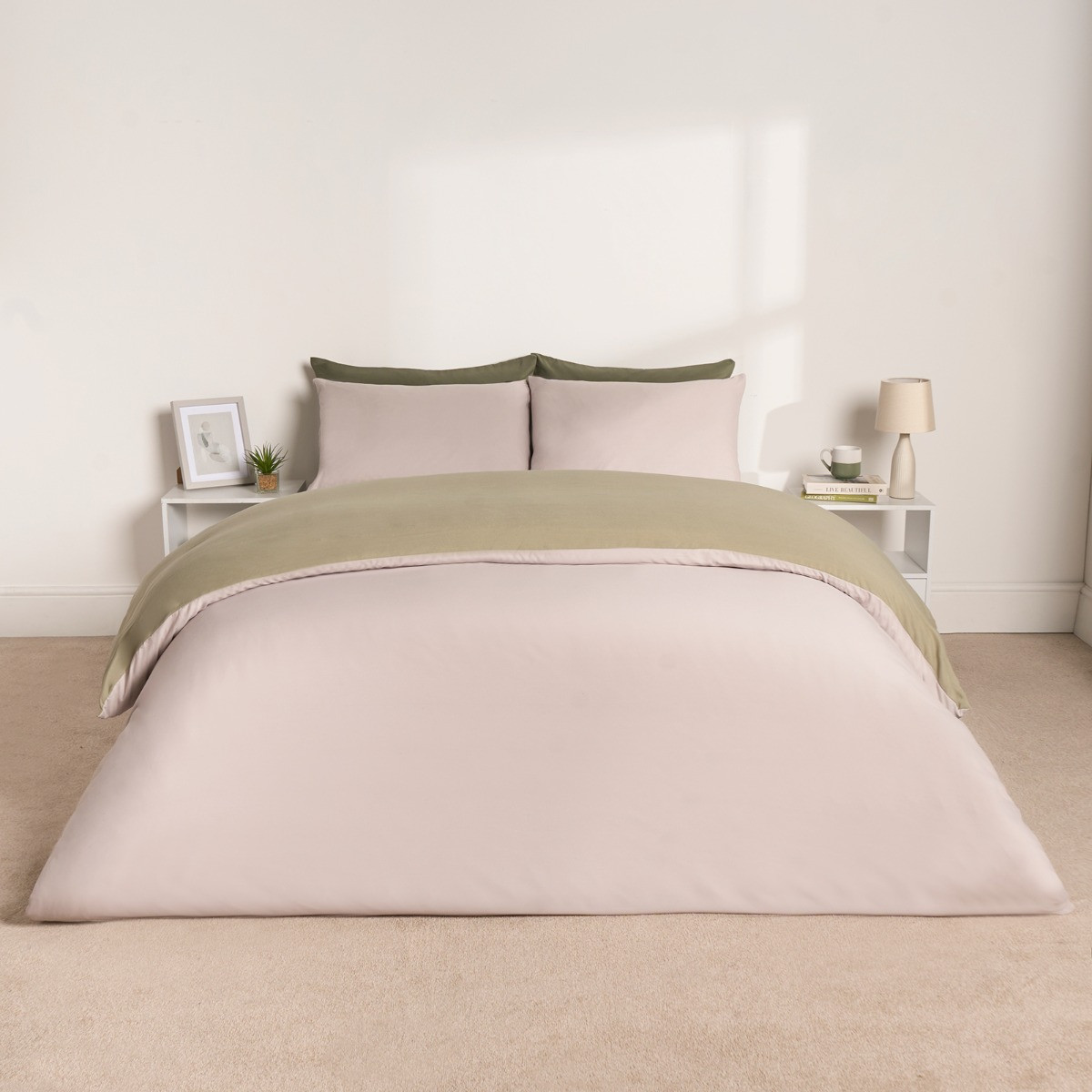 Brentfords Reversible Duvet Cover Set, Natural/Sage - King>