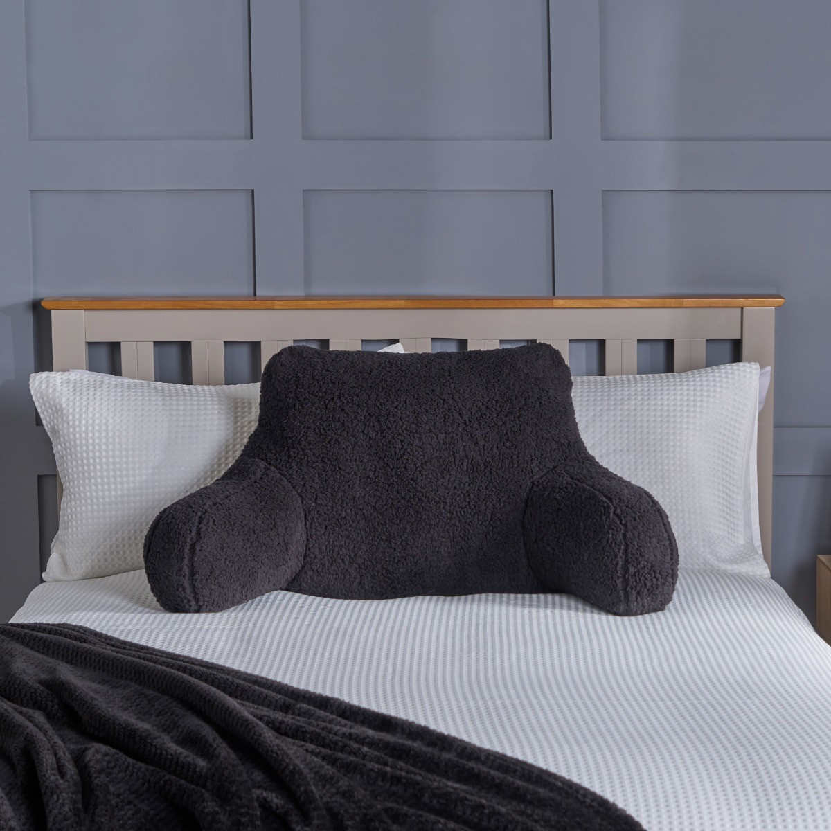 OHS Teddy Cuddle Cushion - Black>