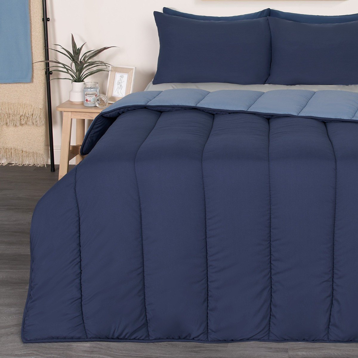 OHS Coverless 10.5 Tog Reversible Duvet & Pillowcase - Navy/Blue>