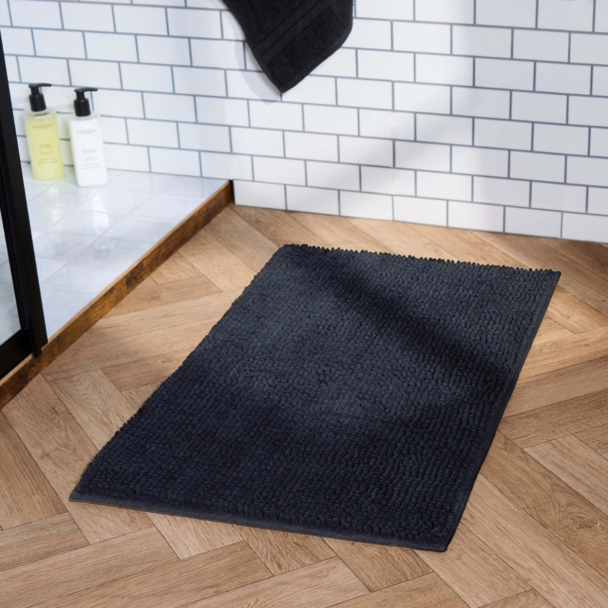 Brentfords Noodle Bath Mat - Black >