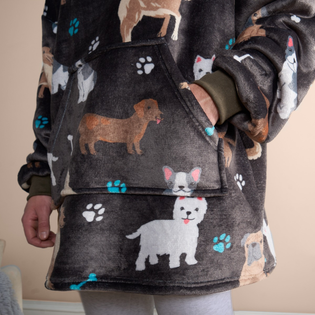 OHS Adults Dog Print Hoodie Blanket - Charcoal>