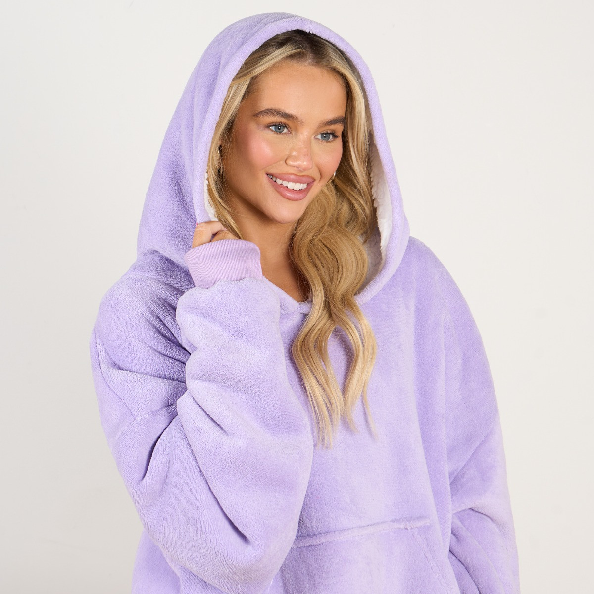 Sienna Extra-Long Sherpa Hoodie Blanket - Lilac>