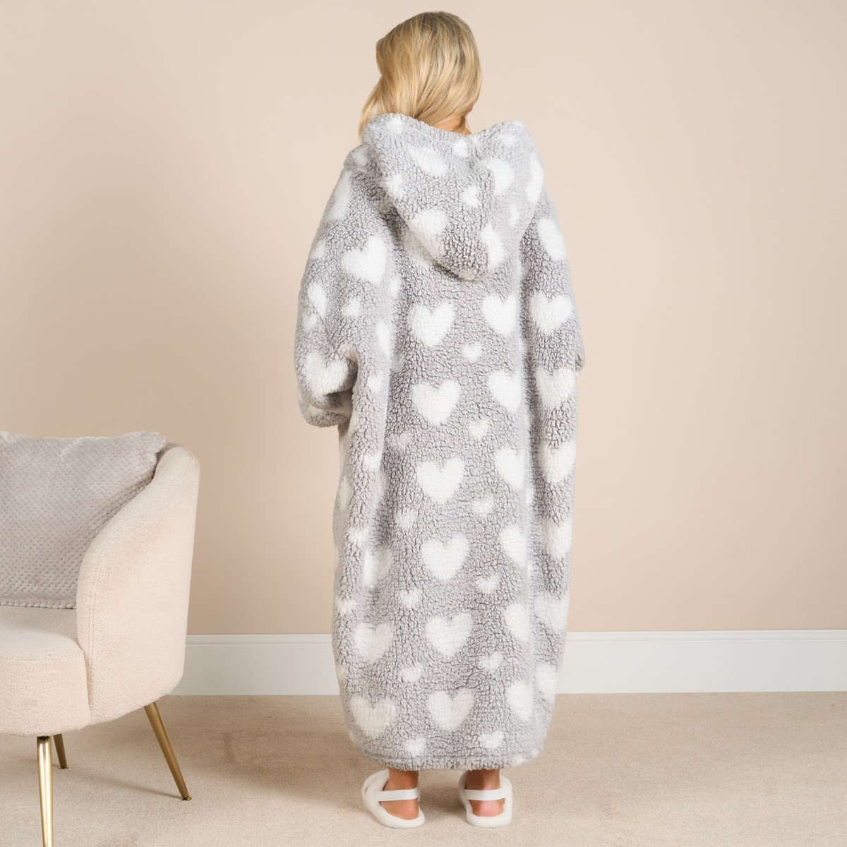 OHS Adults Extra Long Heart Teddy Marl Hoodie Blanket - Charcoal >