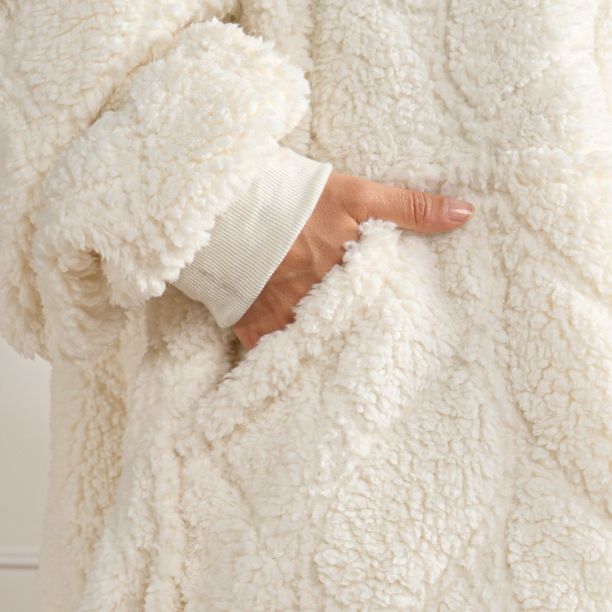 OHS Adults Braided Fleece Hoodie Blanket - Cream >