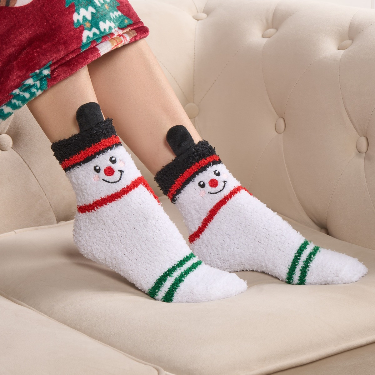 OHS 3 Pack Fluffy Fleece Christmas Novelty Socks - Multi>