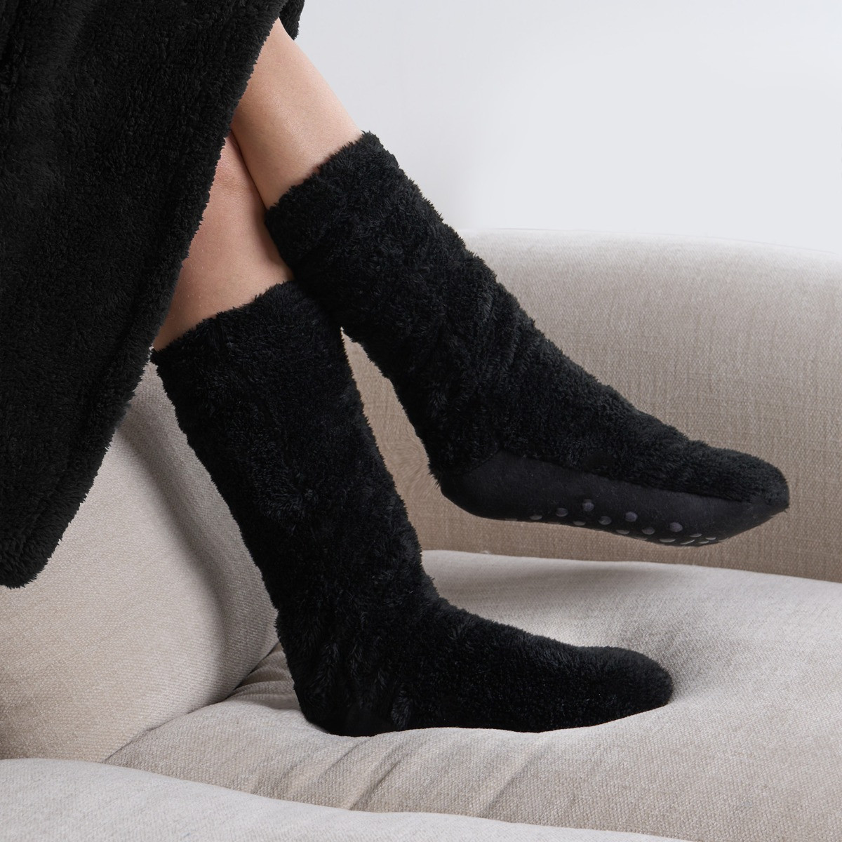 OHS Teddy Sherpa Reverse Slipper Socks - Black>