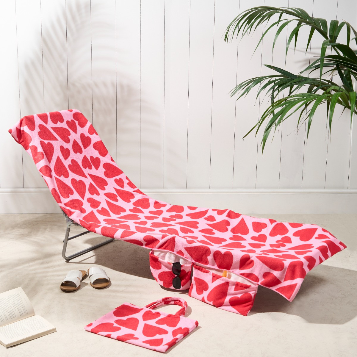 OHS Heart Print Beach Towel in a Bag - Pink>