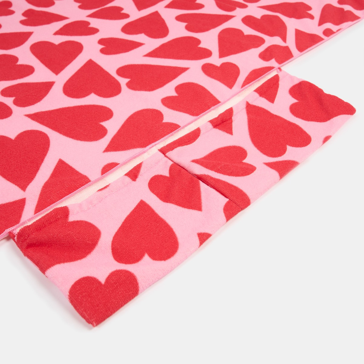 OHS Heart Print Beach Towel in a Bag - Pink>
