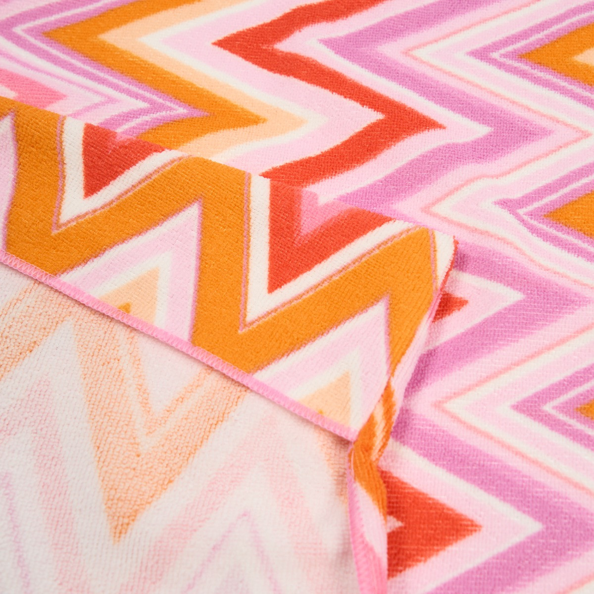OHS Zigzag Print Beach Towel in a Bag - Orange>