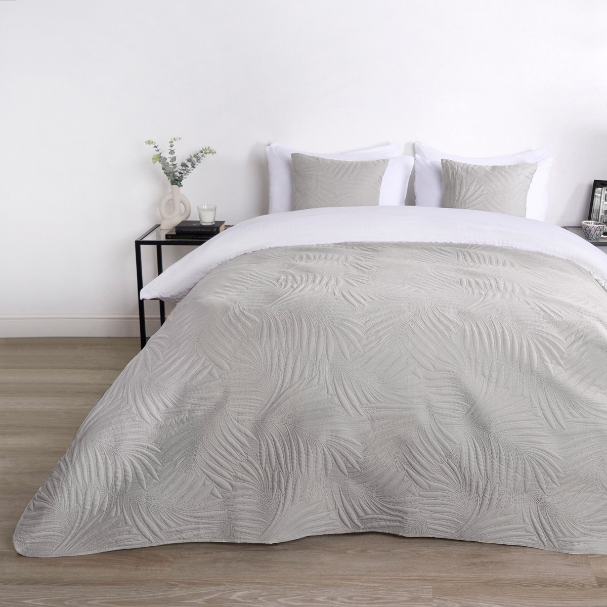 OHS Leaf Pinsonic Throw - Grey>