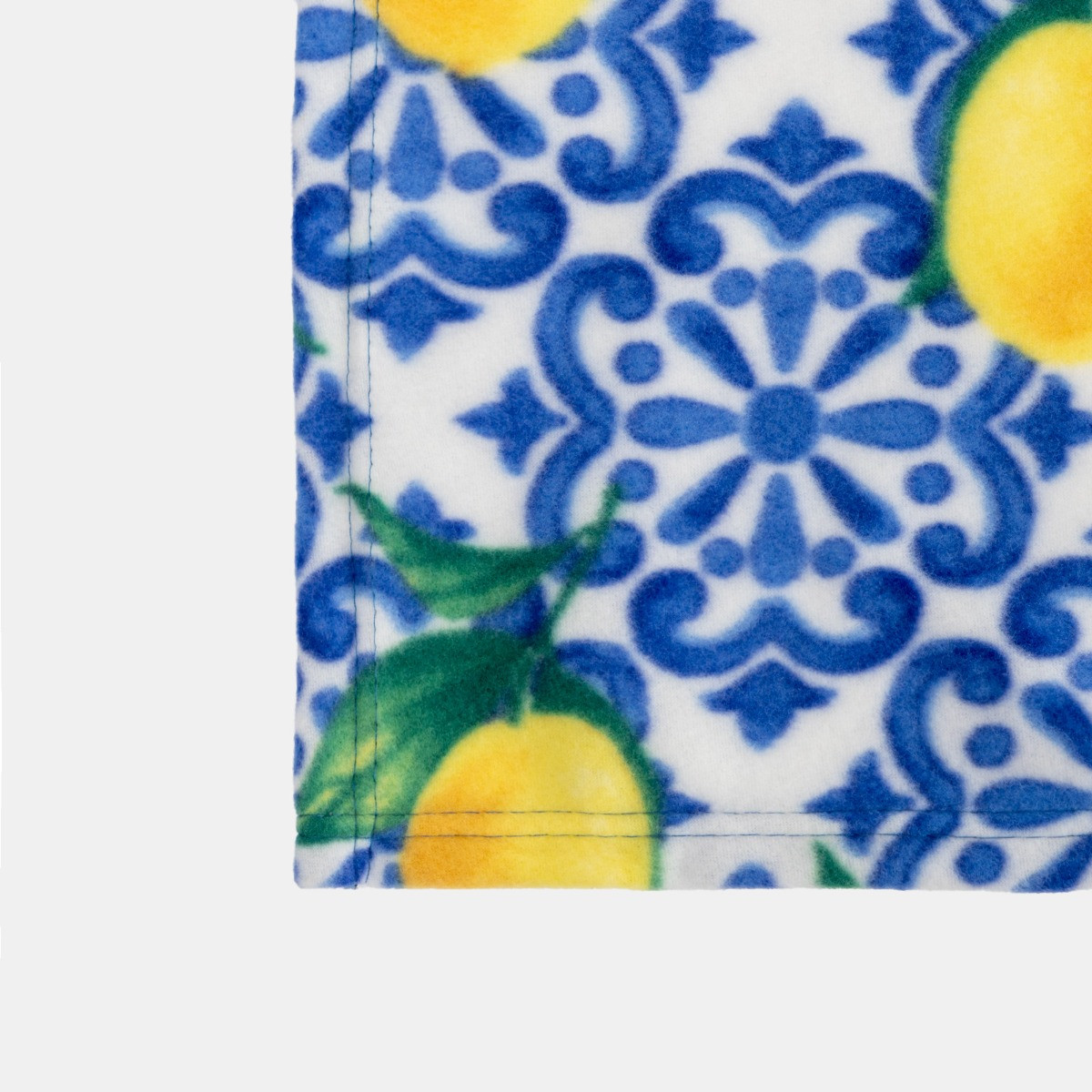 OHS Lemon Print Fleece Throw - Blue/White>