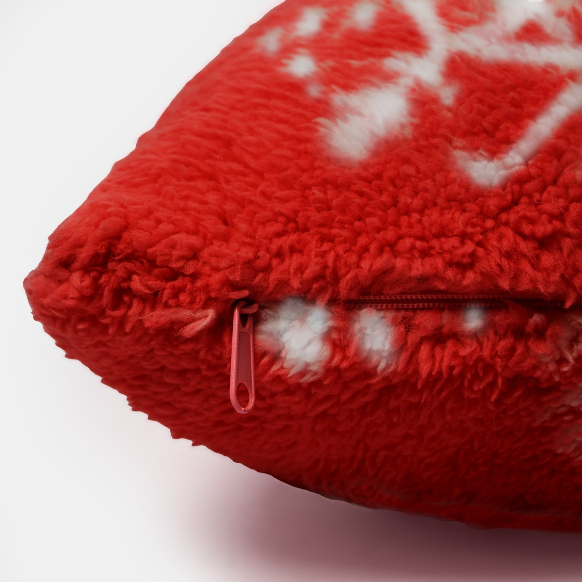 OHS Snowflake Print Teddy Cushion Covers - Red>