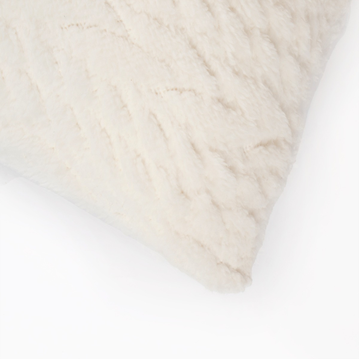 OHS Cable Knit Cushion Covers - Cream >