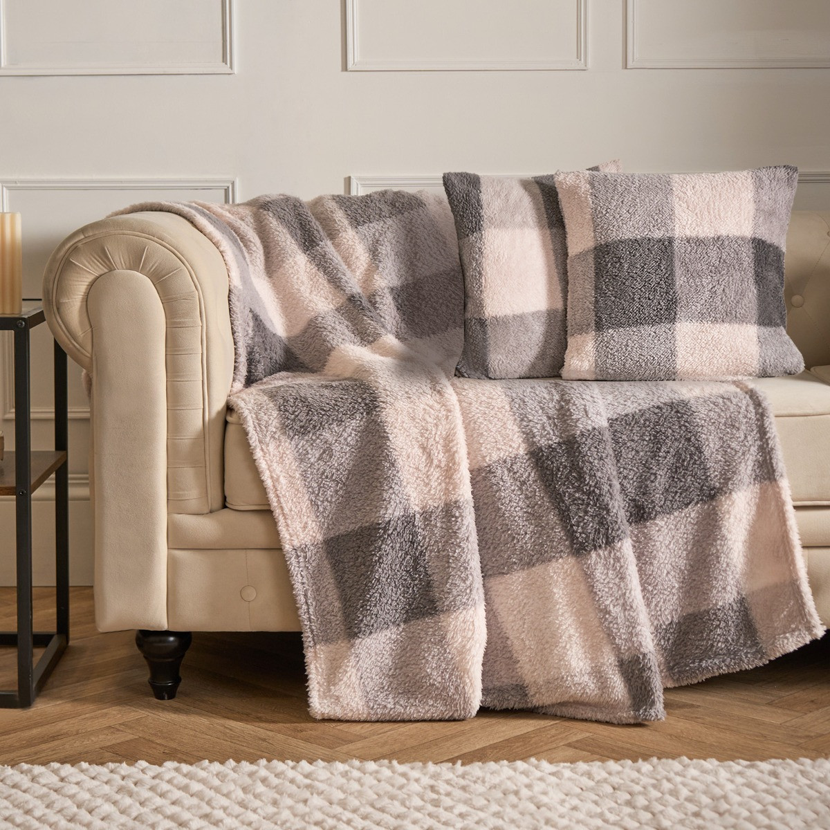 OHS Gingham Print Teddy Throw - Grey >