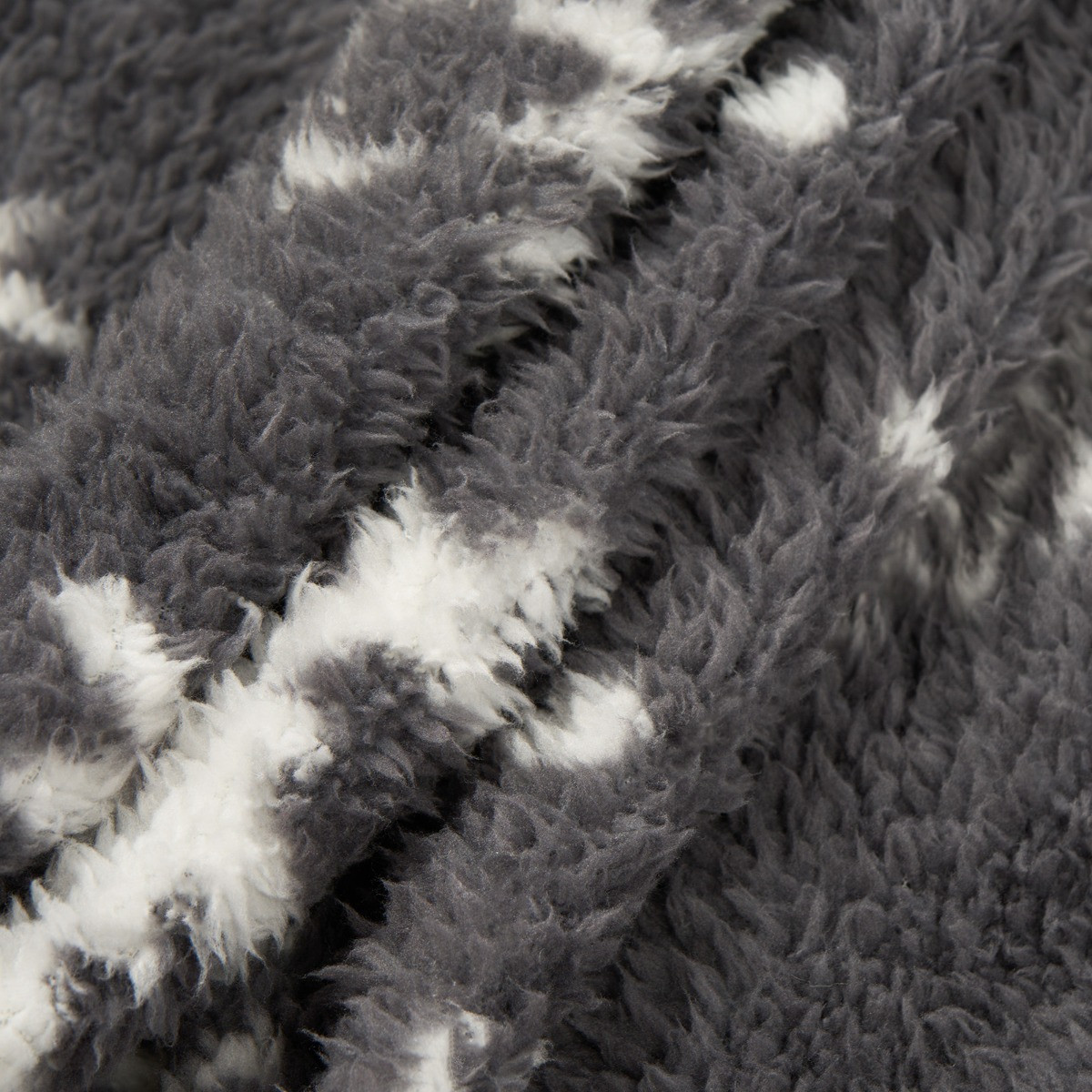 OHS Snowflake Print Teddy Throw - Grey>