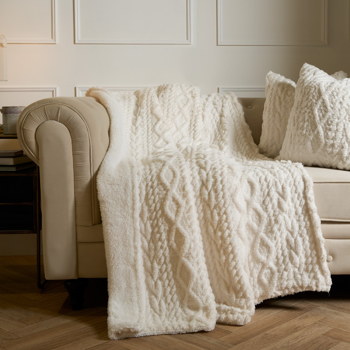 OHS Cable Knit Sherpa Throw - Cream>