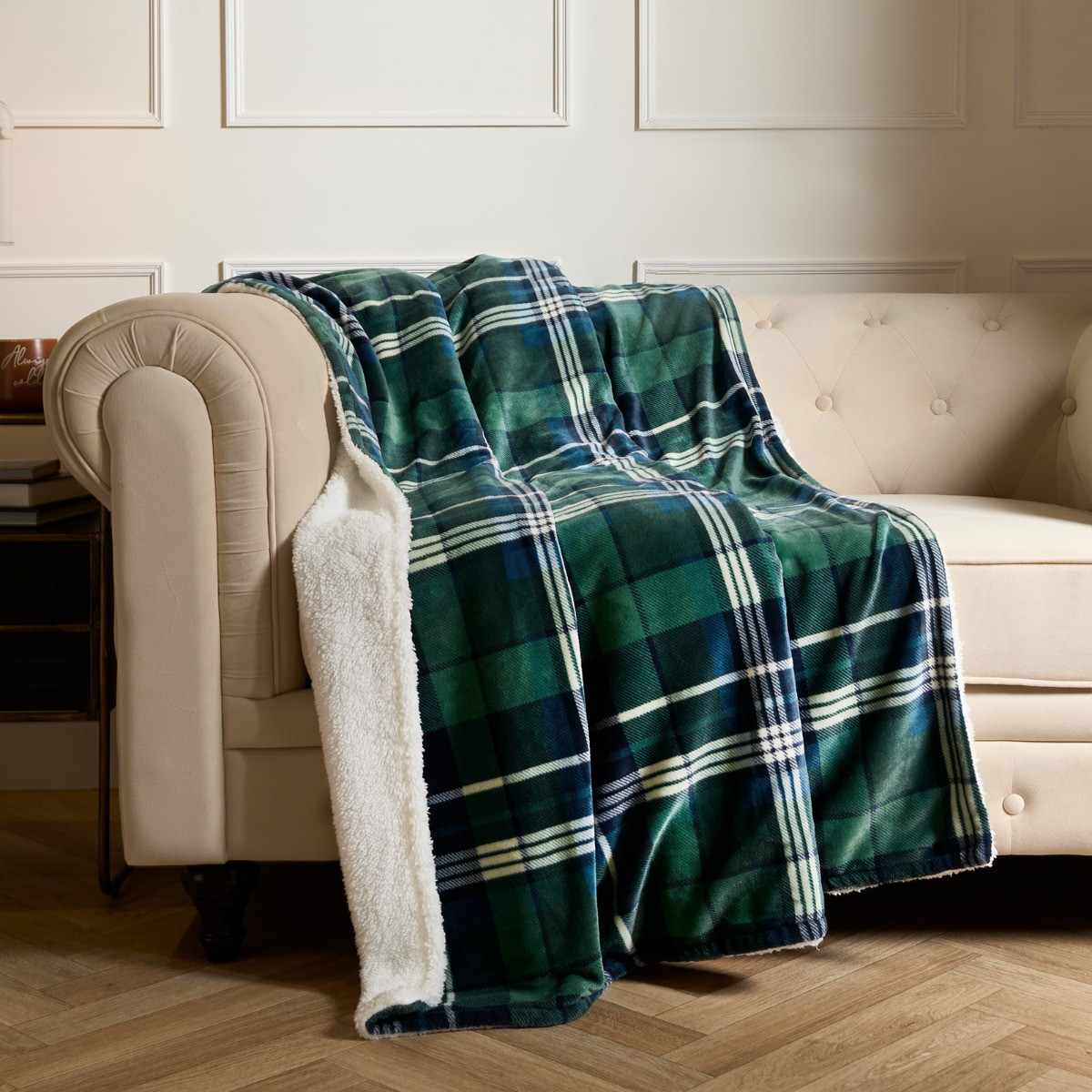 OHS Hudson Flannel Check Fleece Throw - Navy/Green>