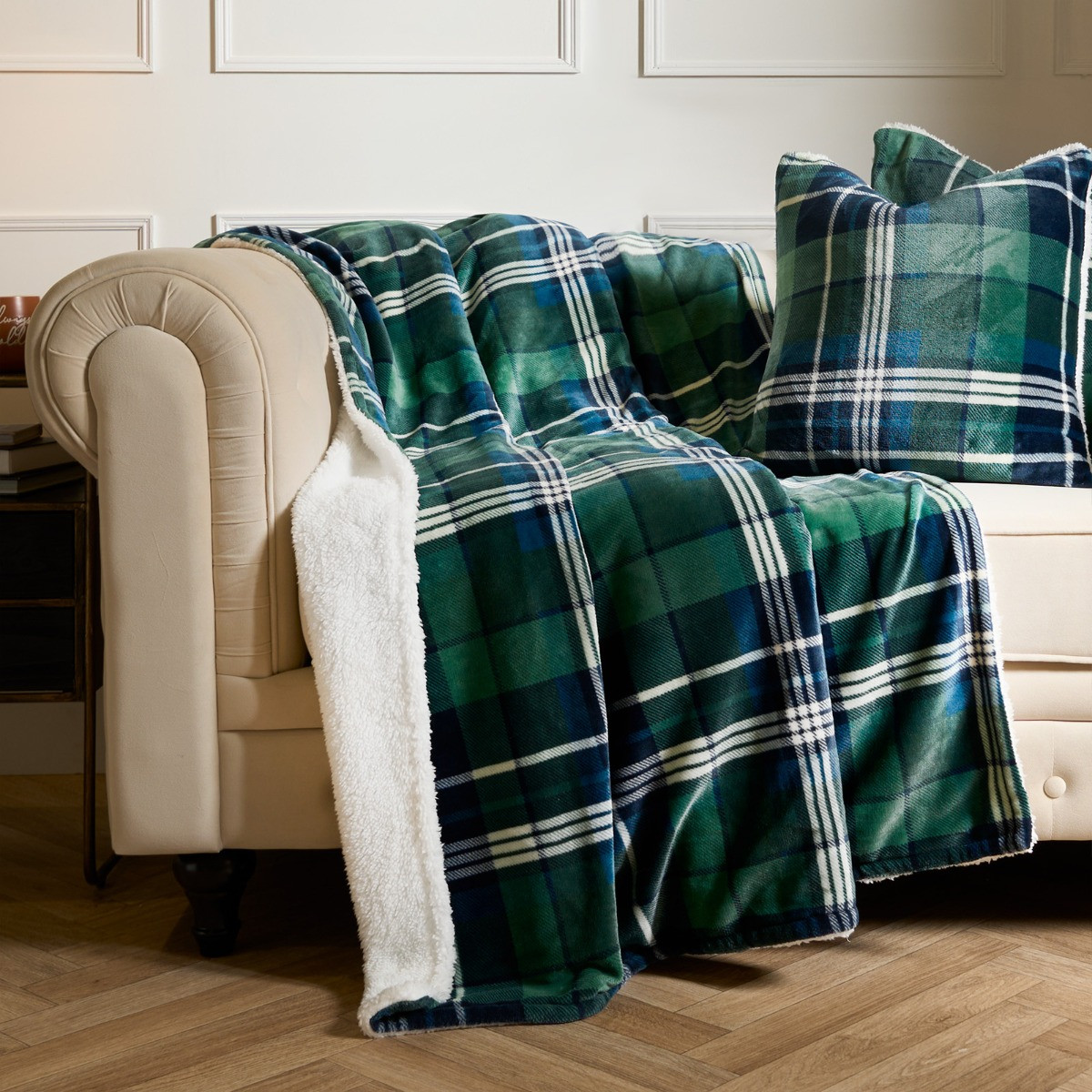 OHS Hudson Flannel Check Fleece Throw Navy Green