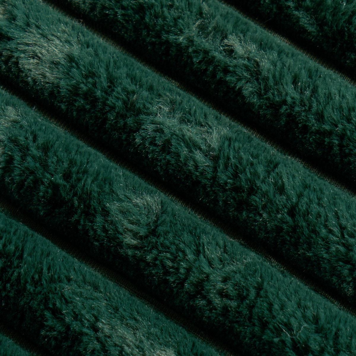 OHS Faux Fur Thick Ribbed Throw - Green >