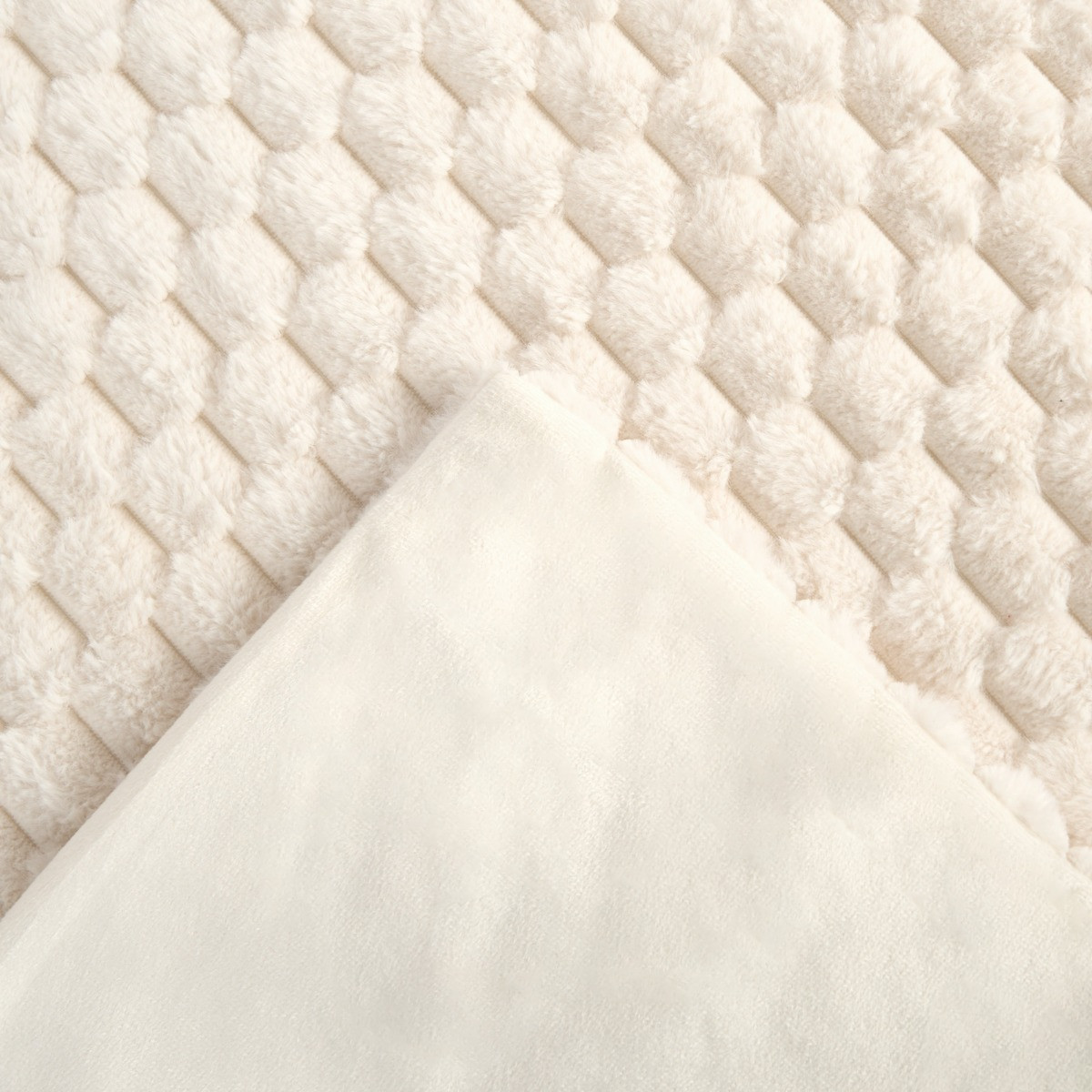 OHS Thick Faux Fur Waffle Throw - Cream>