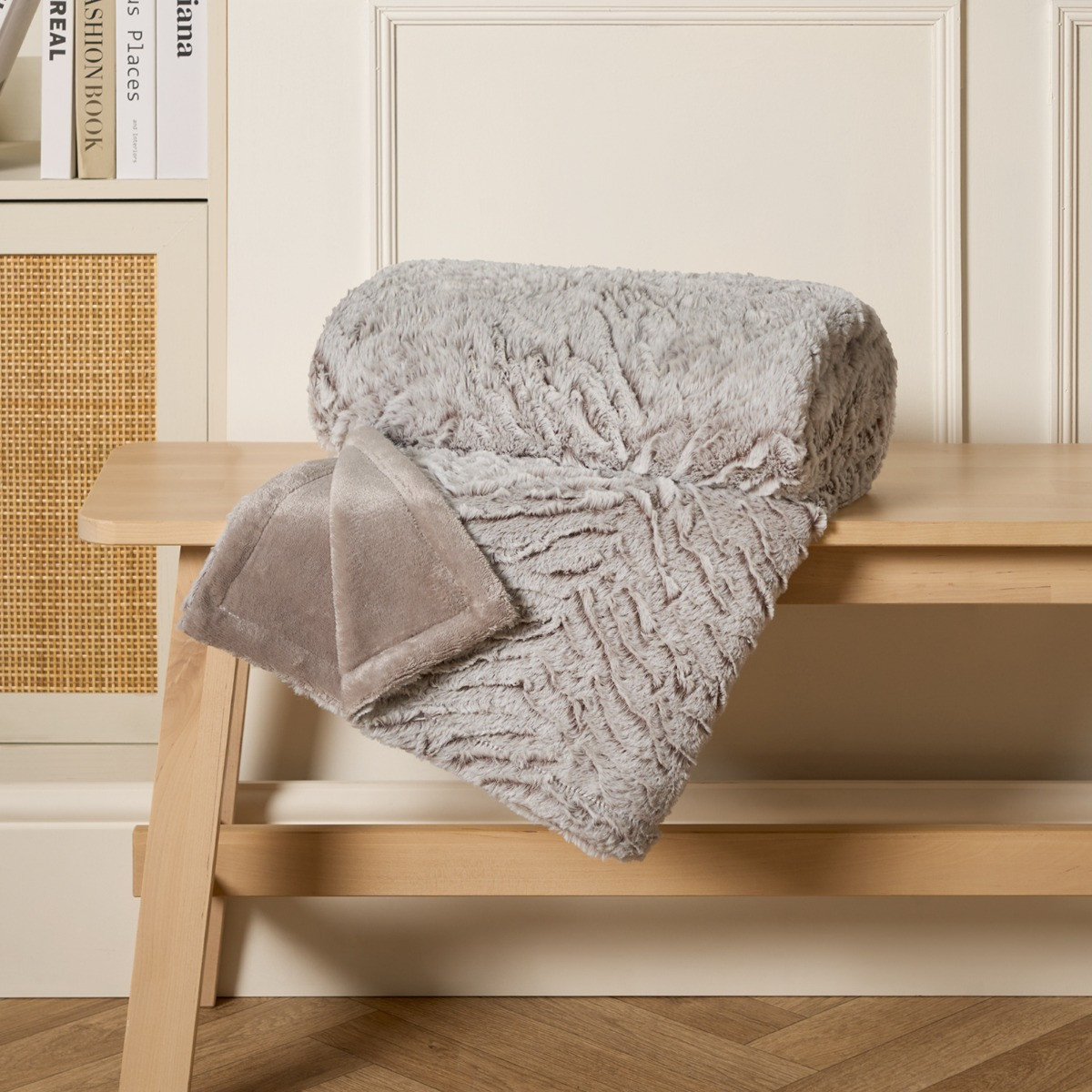 OHS Faux Fur Two Tone Throw - Natural >