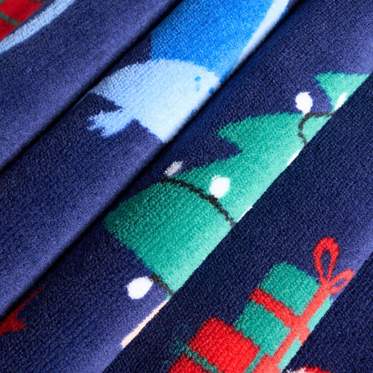 OHS Christmas Dinosaur Printed Throw - Navy>