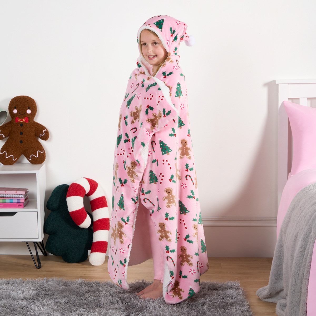 OHS Gingerbread Man Hooded Santa Blanket - Pink >