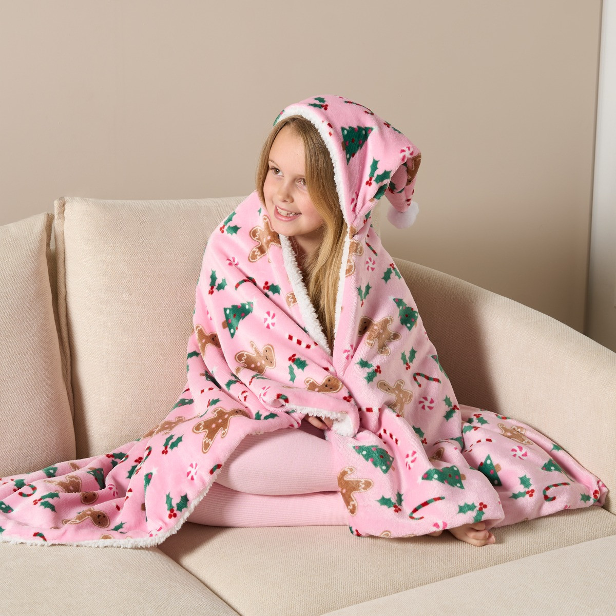 OHS Gingerbread Man Hooded Santa Blanket - Pink >