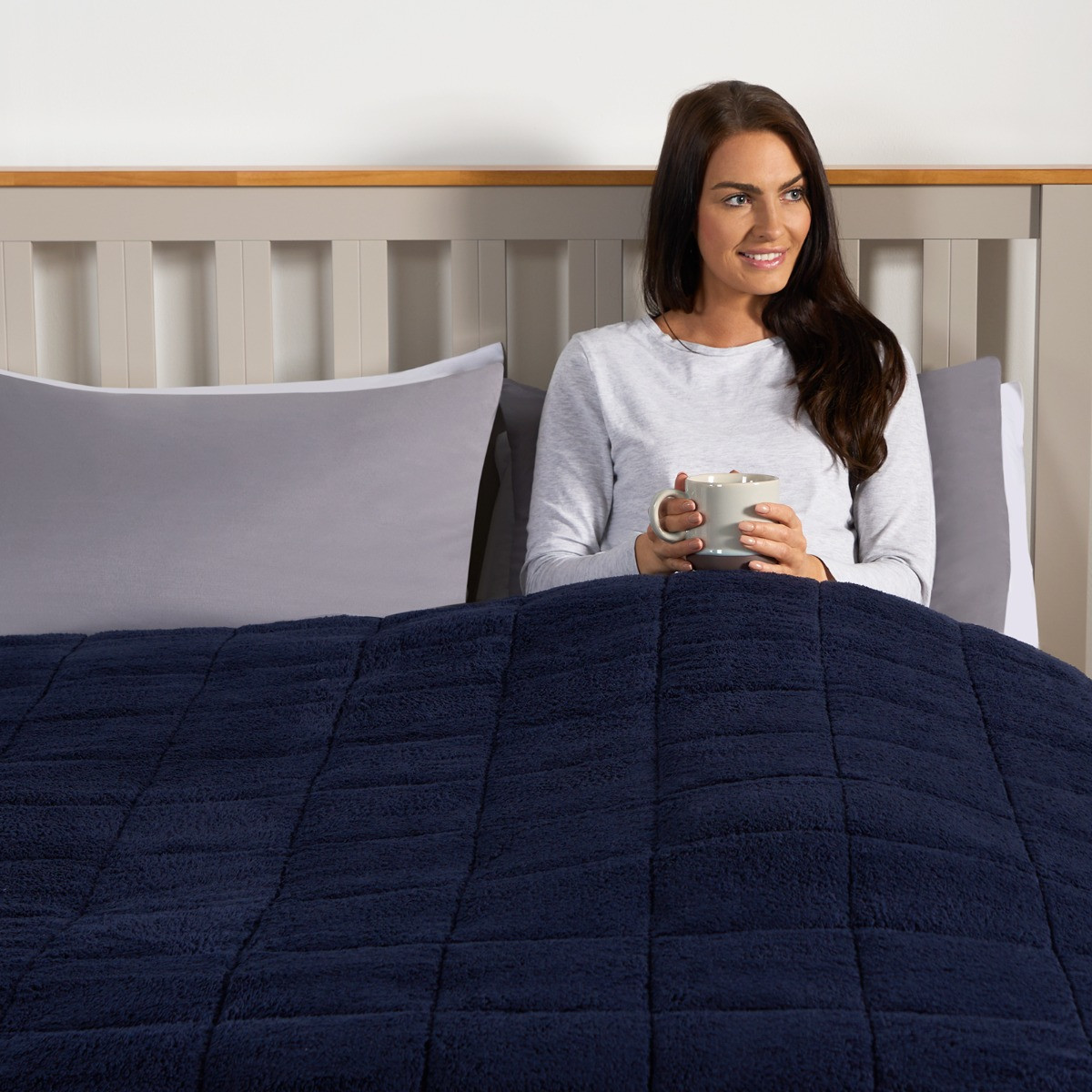 Brentfords Teddy Fleece Quilted Weighted Blanket - Navy>