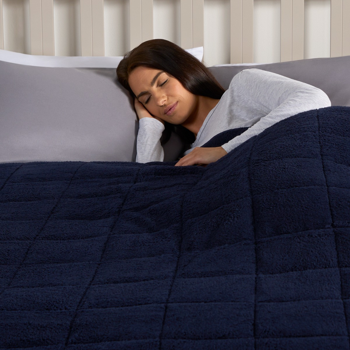 Brentfords Teddy Fleece Quilted Weighted Blanket - Navy>