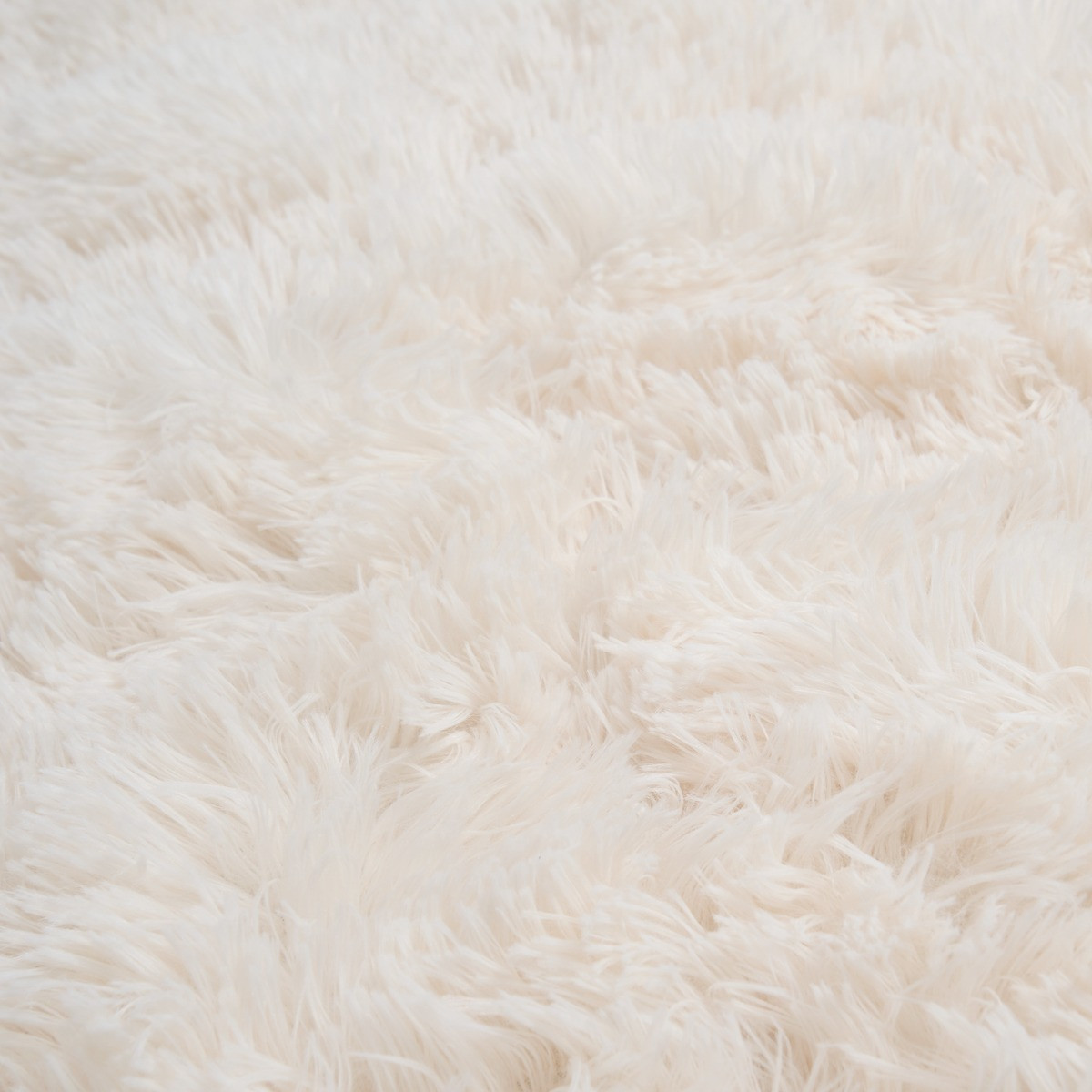 OHS Fluffy Faux Fur Weighted Blanket - Cream>