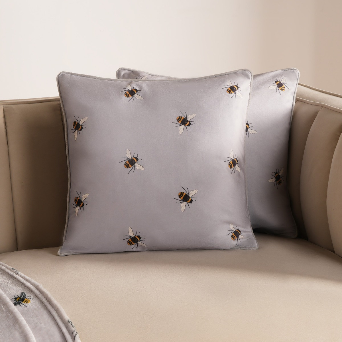 OHS Matte Velvet Bee Print Cushion Covers - Grey>