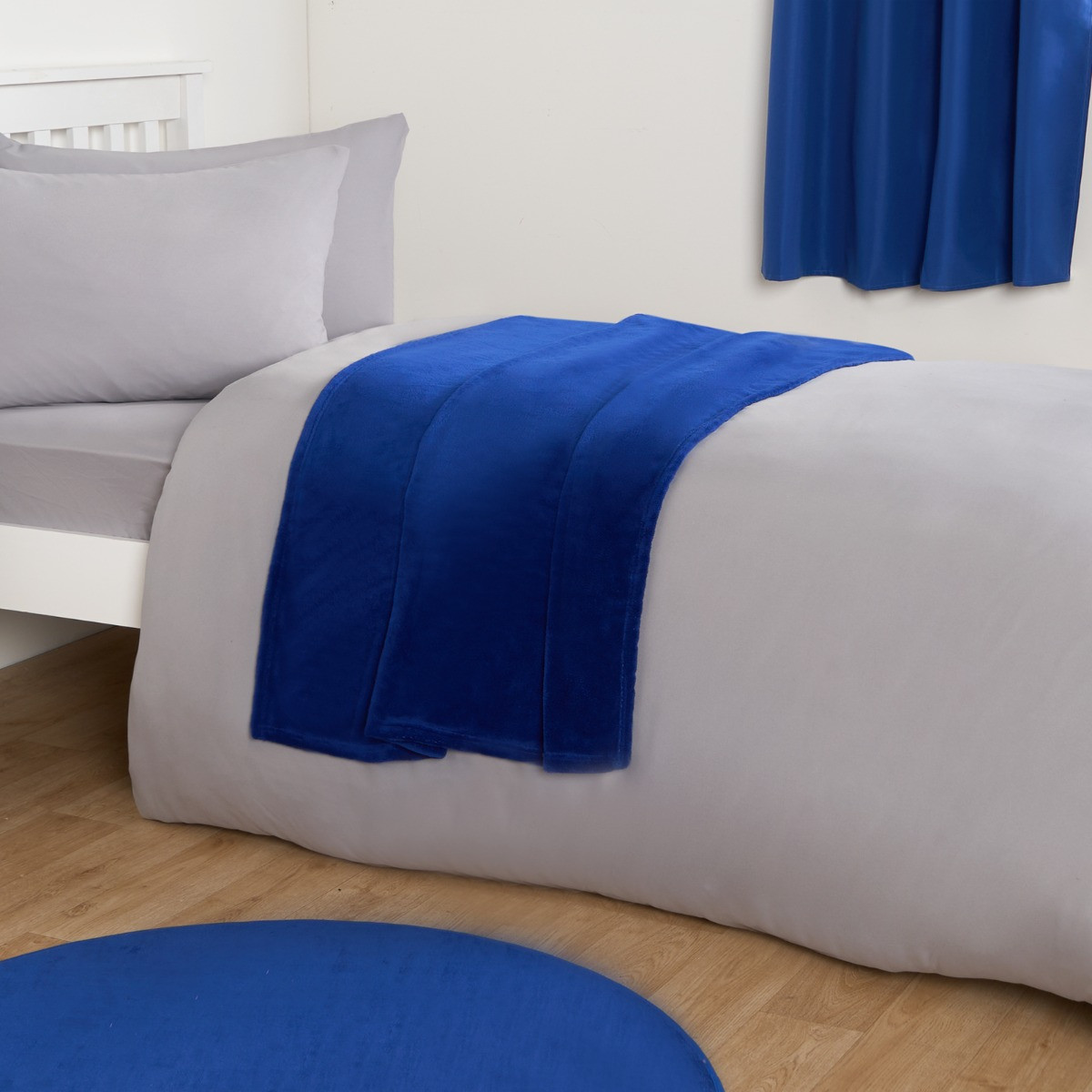 OHS Kids Plain Supersoft Throw - Blue>