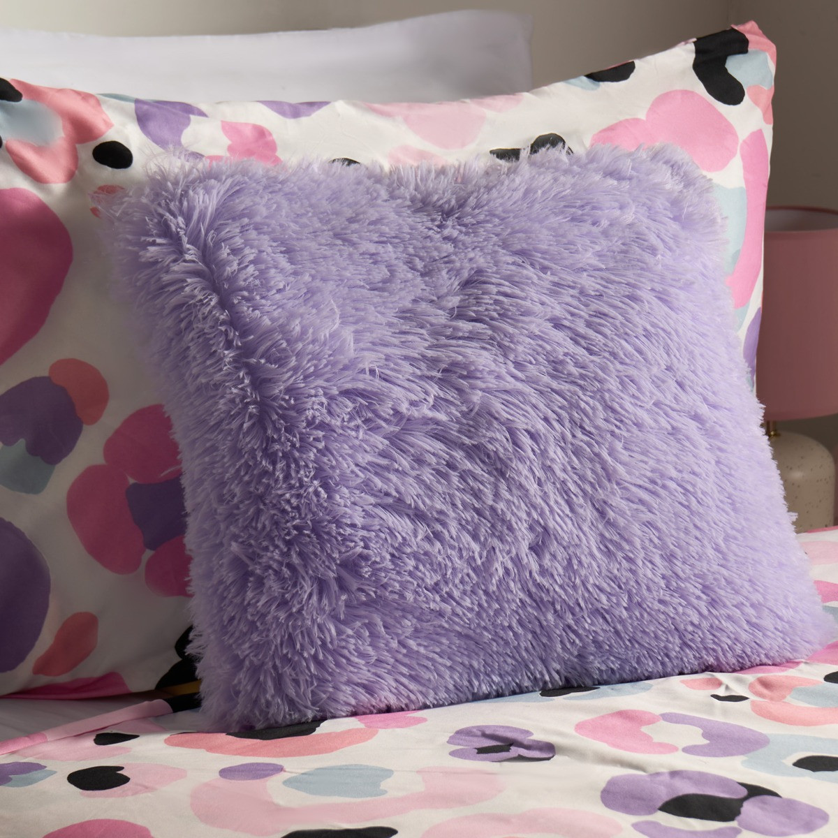 OHS Fluffy Filled Cushion - Lilac>