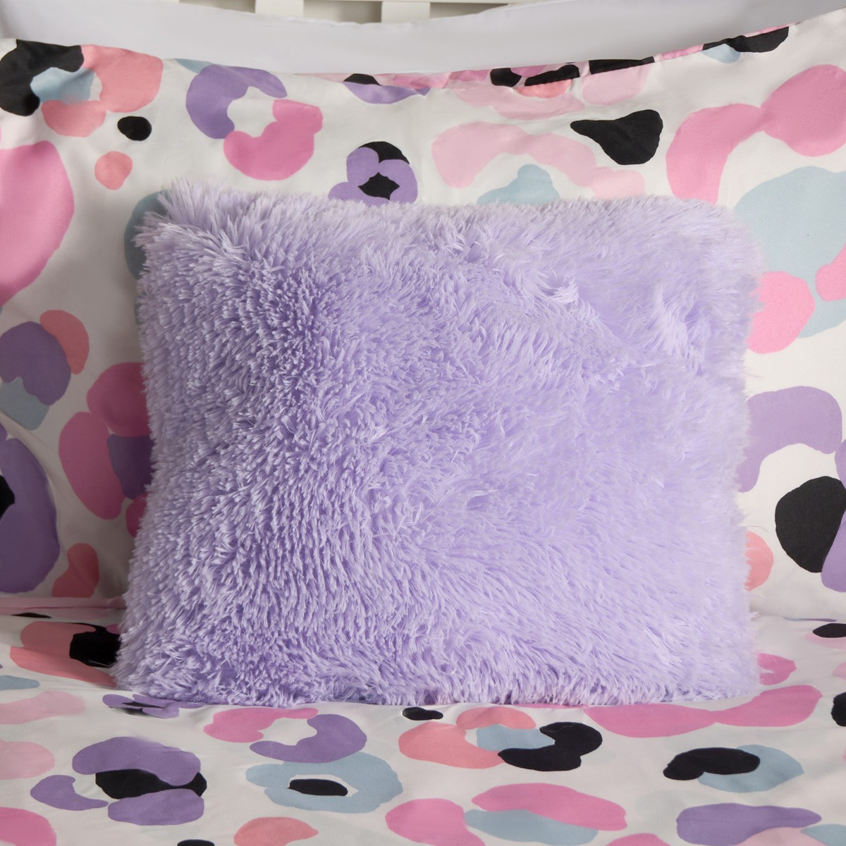 OHS Fluffy Filled Cushion - Lilac>