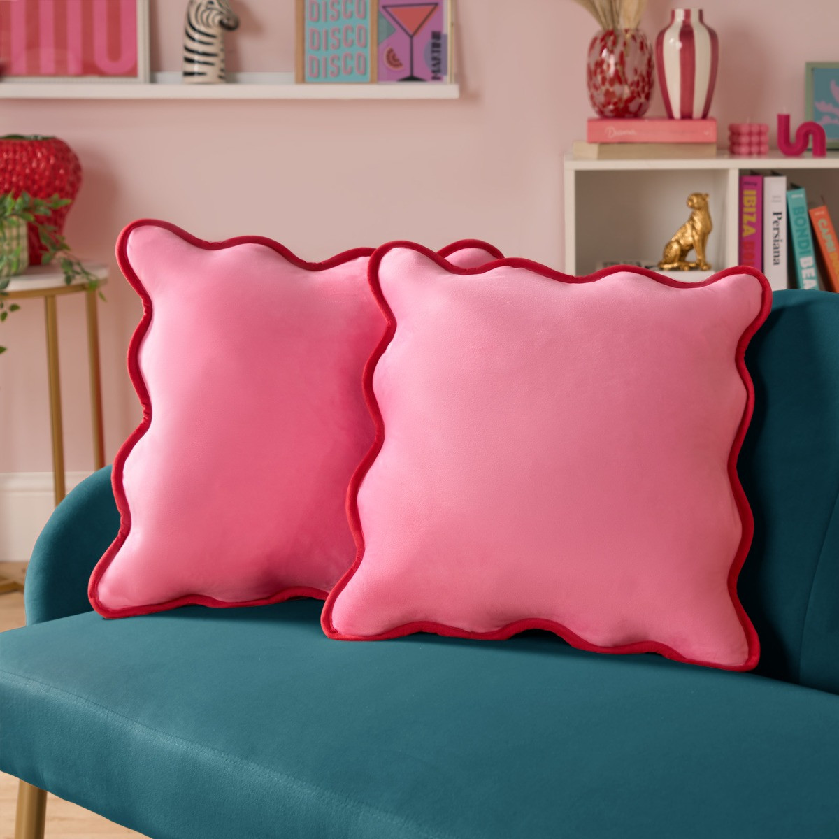 OHS Matte Velvet Scallop Edge Cushion Covers - Pink/Red>