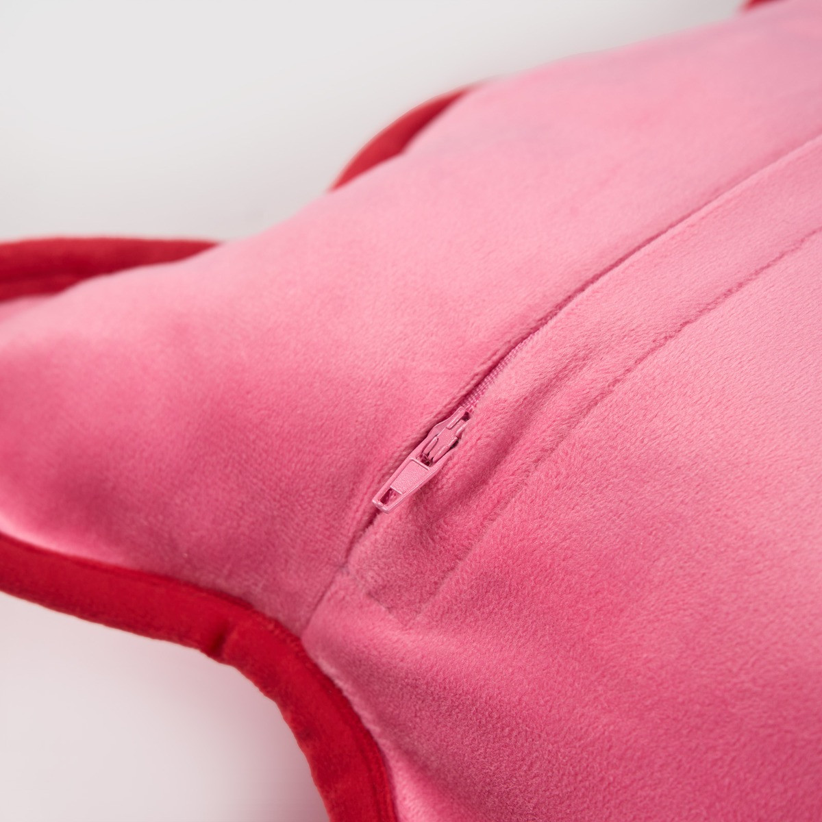 OHS Matte Velvet Scallop Edge Cushion Covers - Pink/Red>