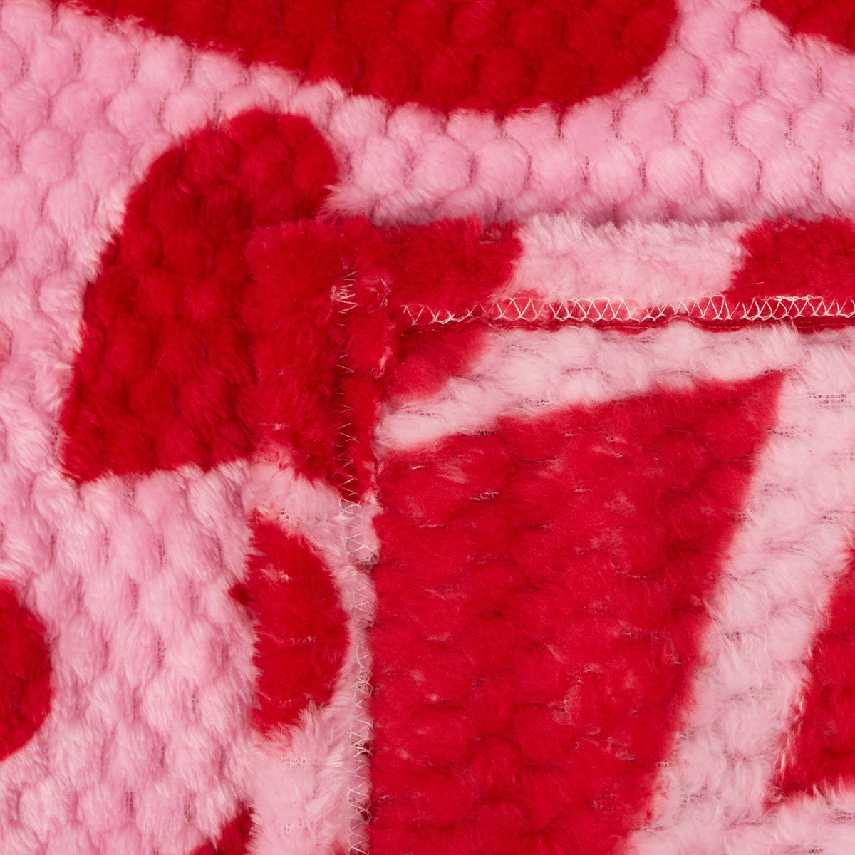 OHS Waffle Fleece Heart Print Throw - Pink/Red>