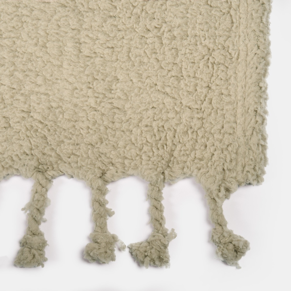 OHS Tassel Sherpa Fleece Throw - Sage>