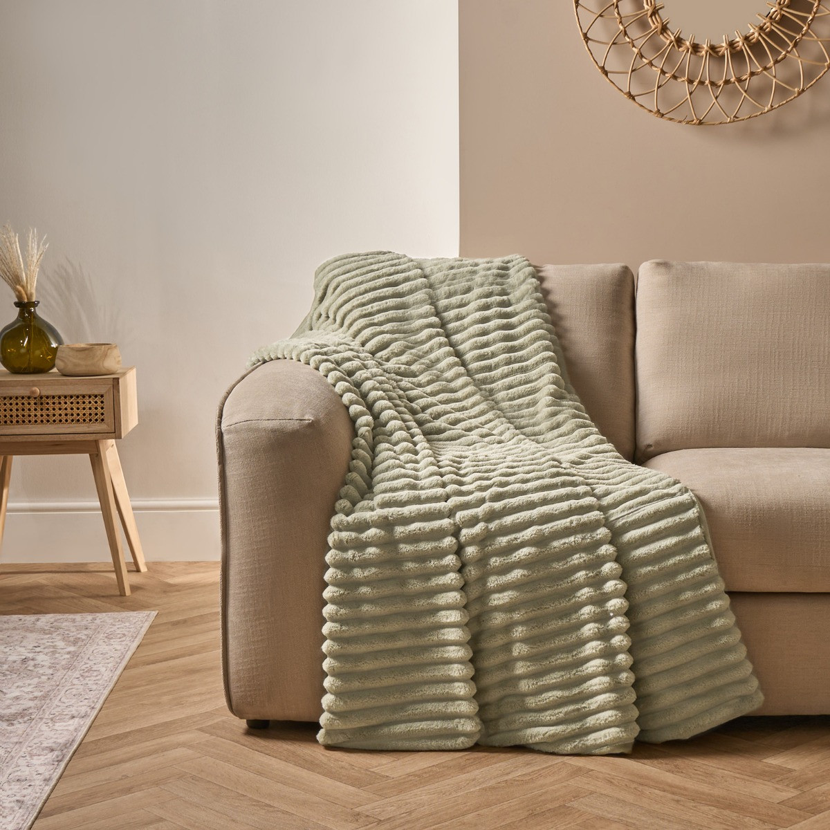 OHS Faux Fur Thick Ribbed Throw - Sage>