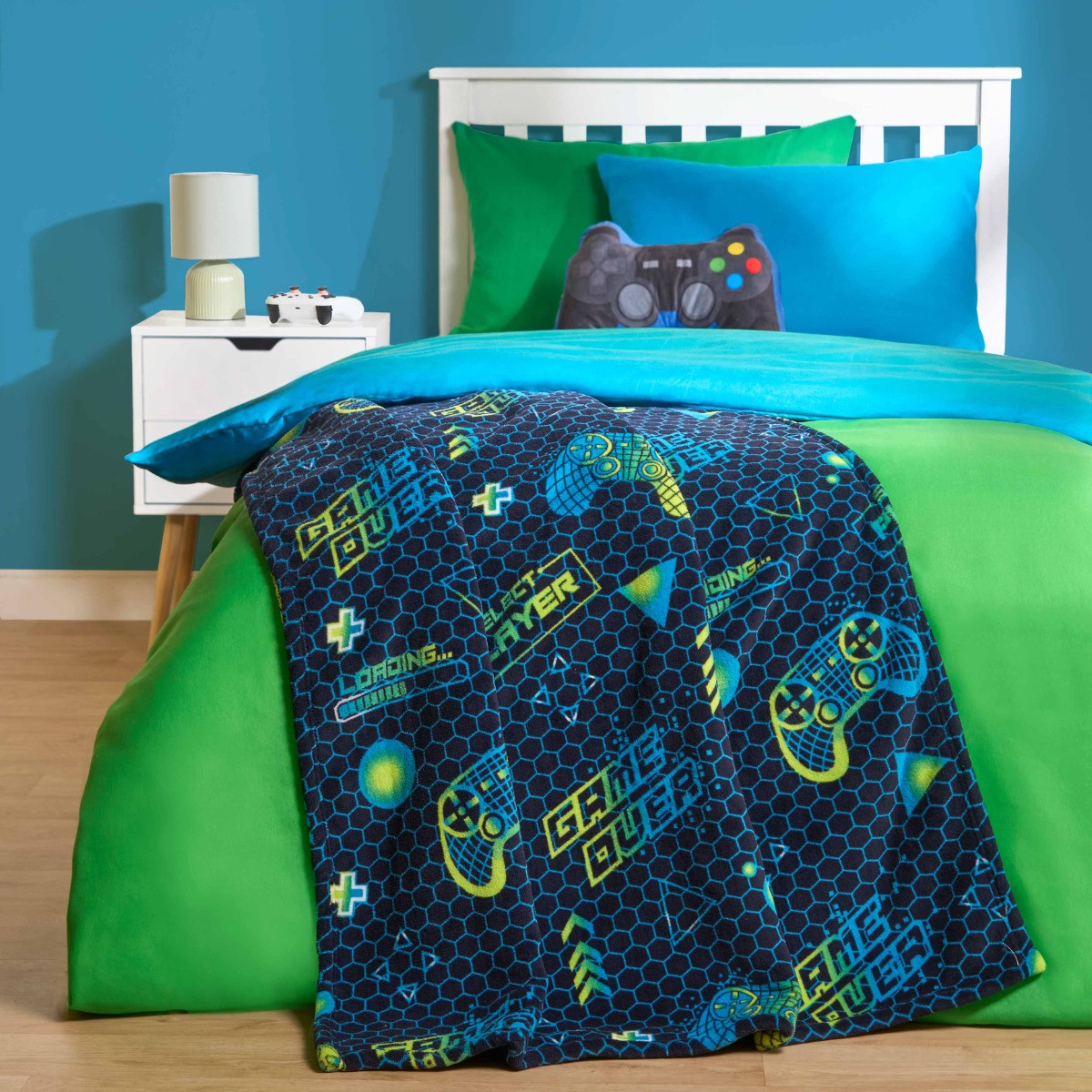 OHS Kids Gaming Printed Throw - Green/Blue>