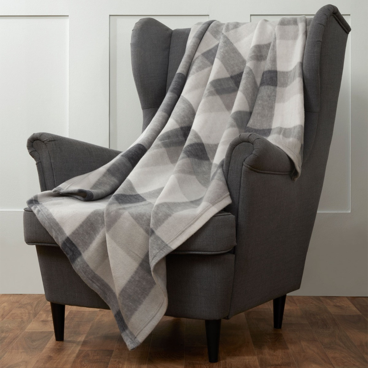 Dreamscene Tartan Check Fleece Throw, Grey - 120 x 150 cm>