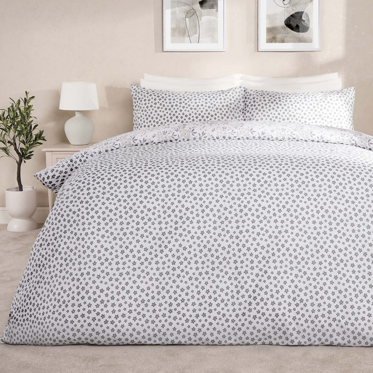 Dreamscene Ditsy Floral Print Reversible Duvet Cover Set, Grey - Double>