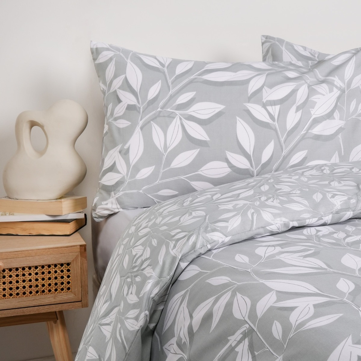 Dreamscene Leaf Print Duvet Set, Grey - Single>